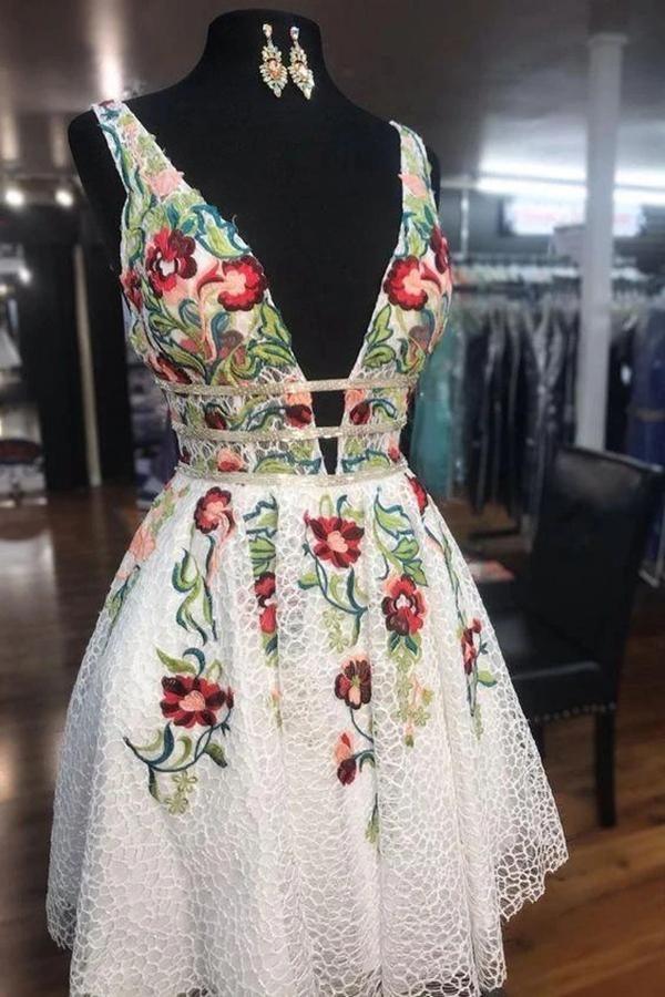 A-line White Short Prom Dress Homecoming Dress with Floral - Image 4
