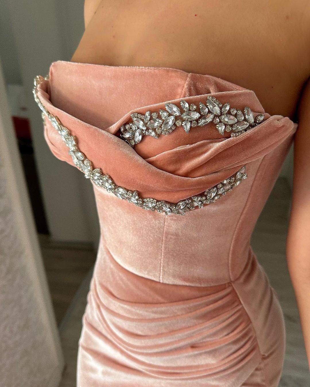 Beautiful Mermaid Sexy Sleeveless Crystal Prom Dress With Slit - Image 4